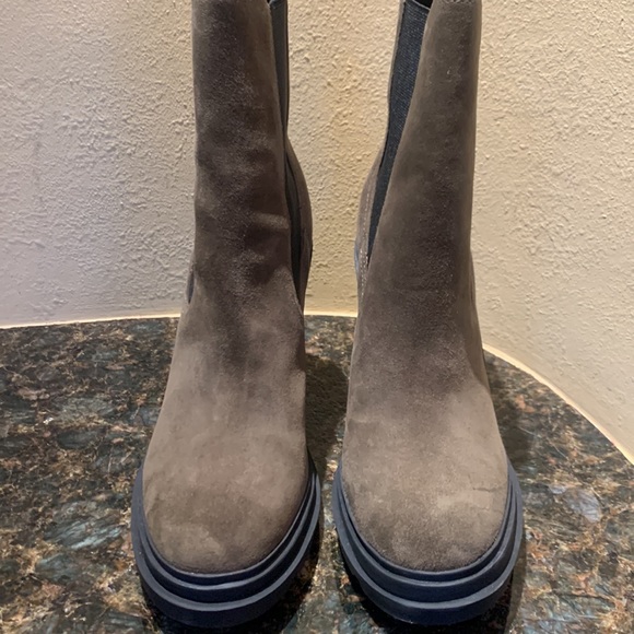 Marc Fisher Ramiro Heeled Chelsea Bootie Olive green NEW 7.5 - Picture 3 of 7